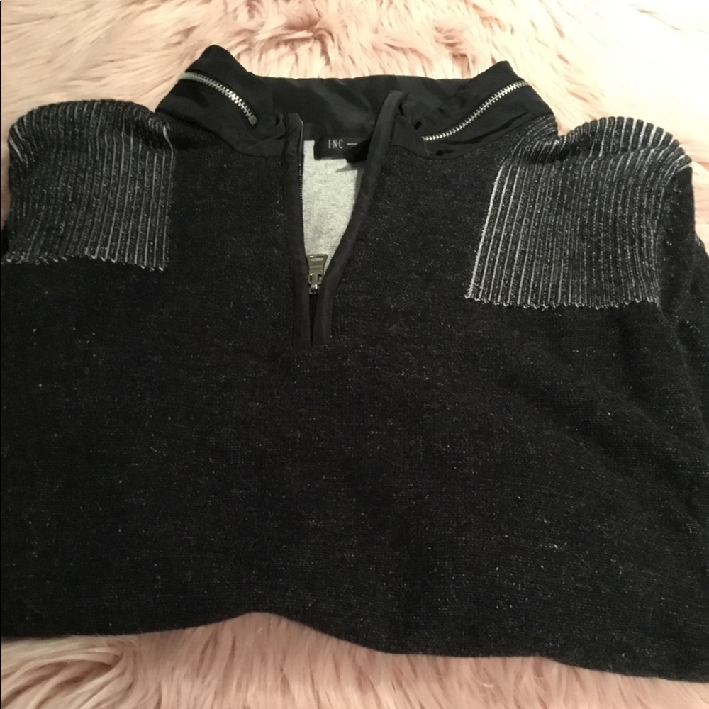 Men’s zip neck sweater with lots of cool details